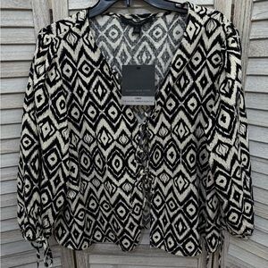 Marc New York Black & White Ikat Tie-Front Linen Top